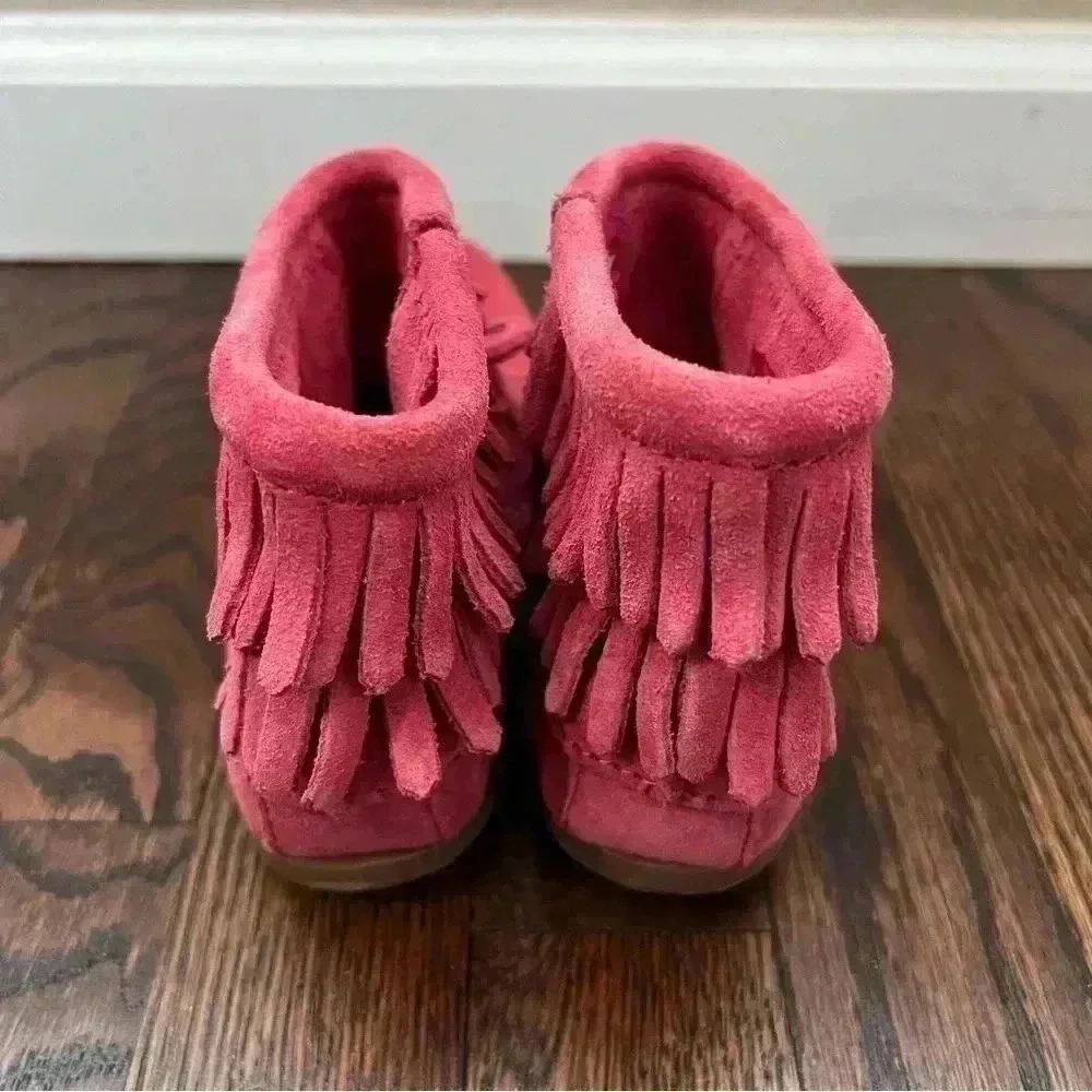 Minnetonka Girls Moccasin Fringe Pink Ankle Leather Boots Side Zip Size 13